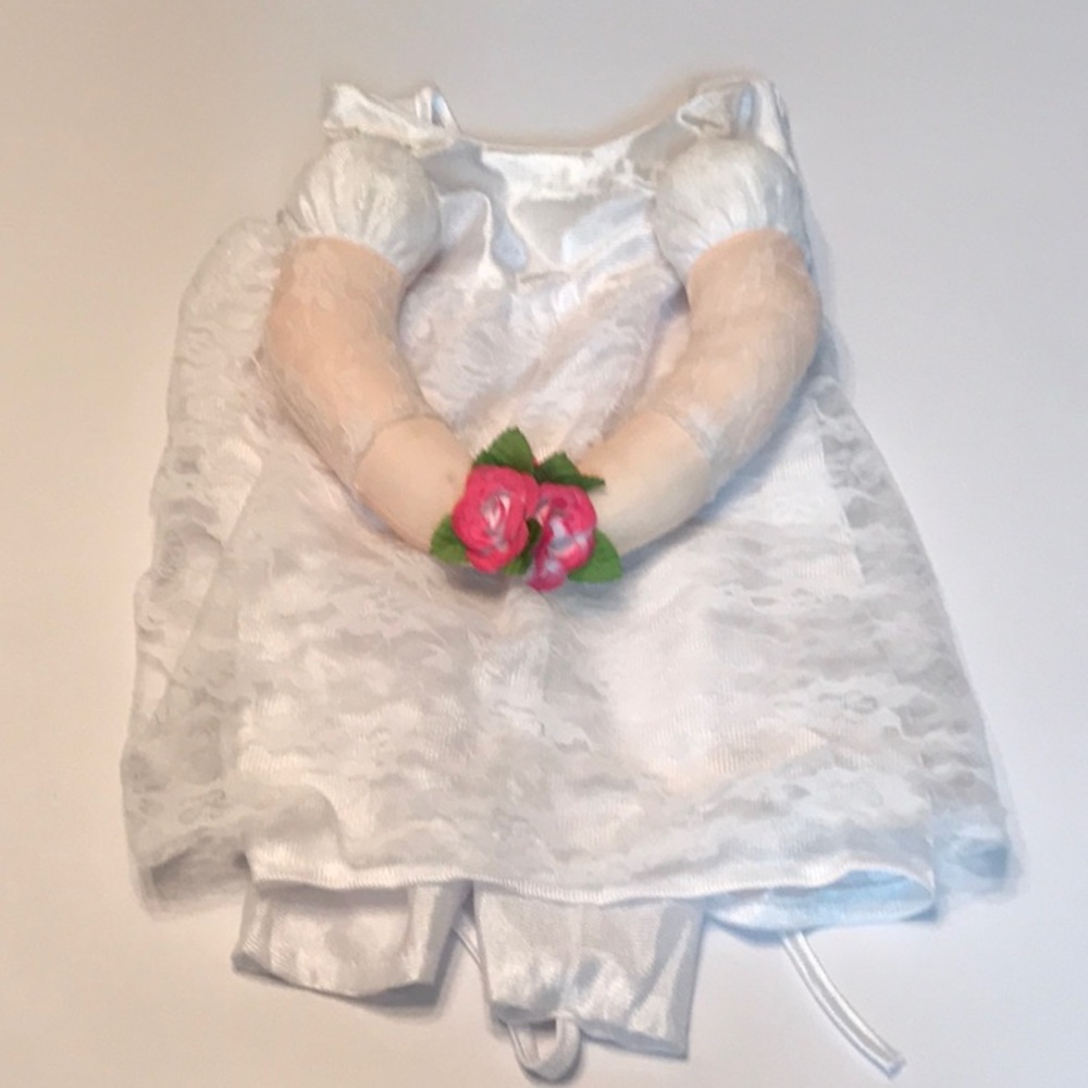 Preowned Bride Bridal flower dog - dog costume - large